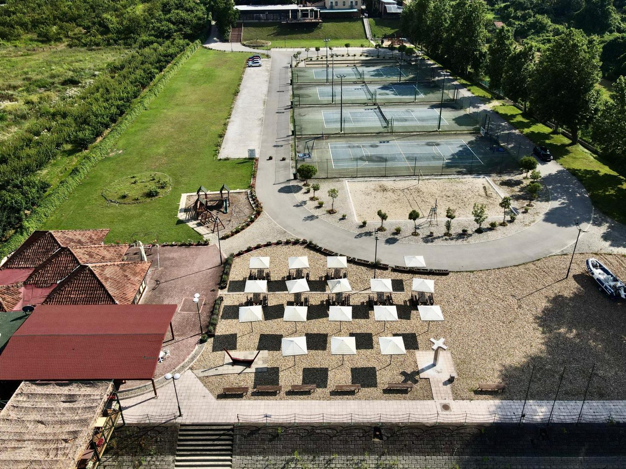 Hotel Marina Oasa Grocka Exterior foto